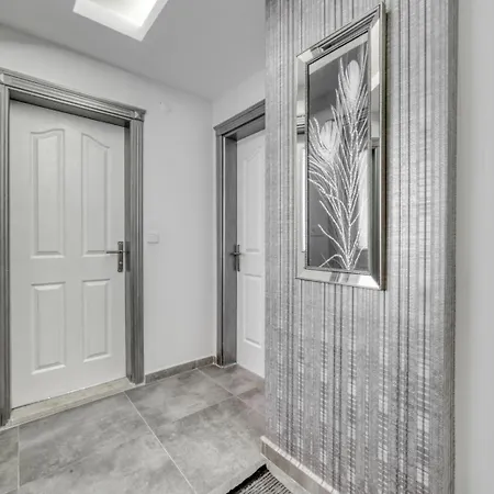 Sa Apartments! 2br Flat 100m To Cleopatra